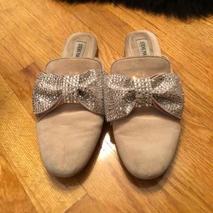 Steve Madden Beige Mules w/ Bow